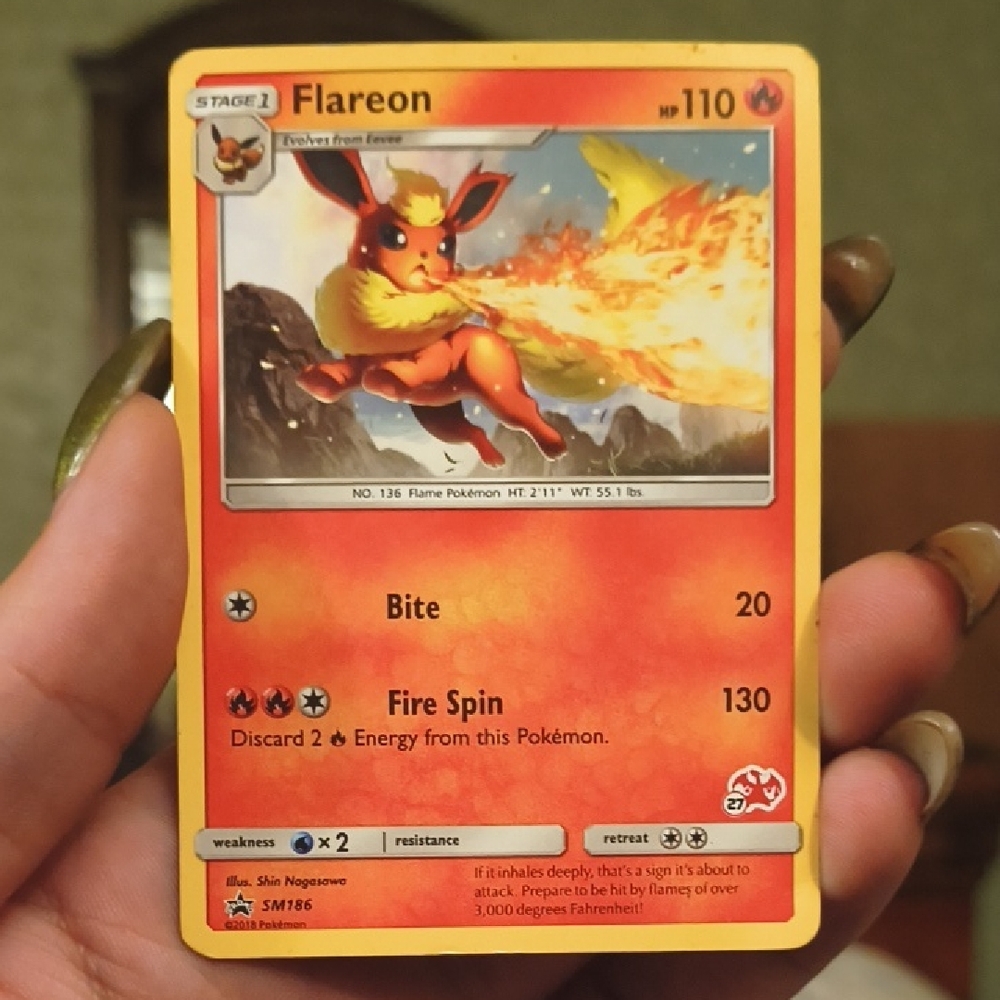 Flareon Pokémon Card